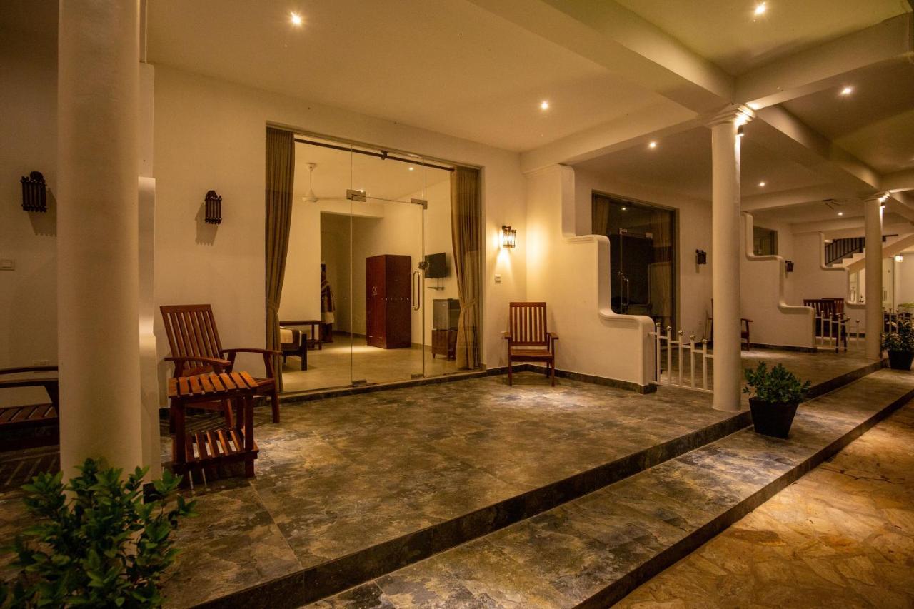 Olu Villa Resort Тіссамахарама Екстер'єр фото